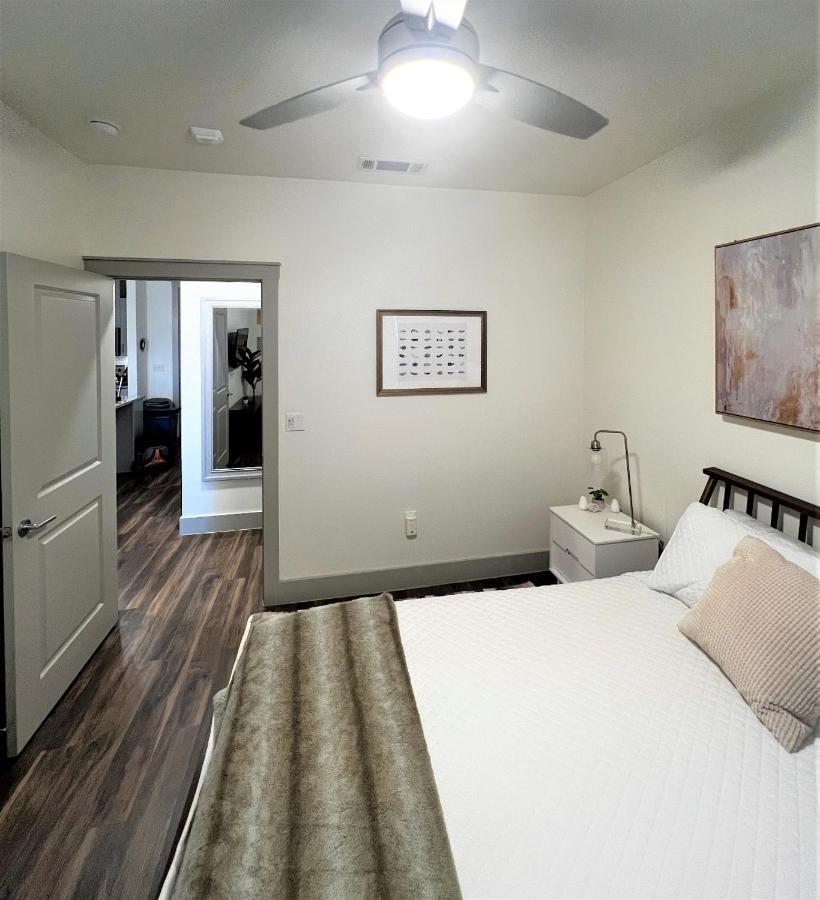 1 Bedroom W Balcony View Resort Pool Free Parking Addison Exterior photo