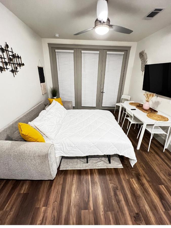 1 Bedroom W Balcony View Resort Pool Free Parking Addison Exterior photo